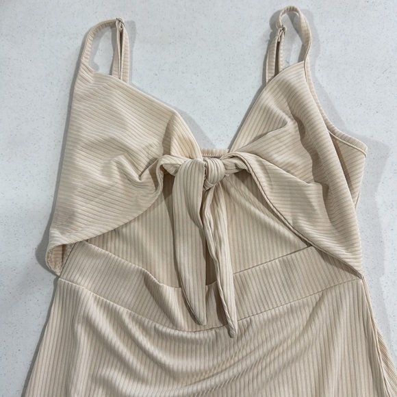 Lyaner Ribbed Cut Out Dress Midi Small Women’s Light Beige New with Front Tie - Picture 13 of 13